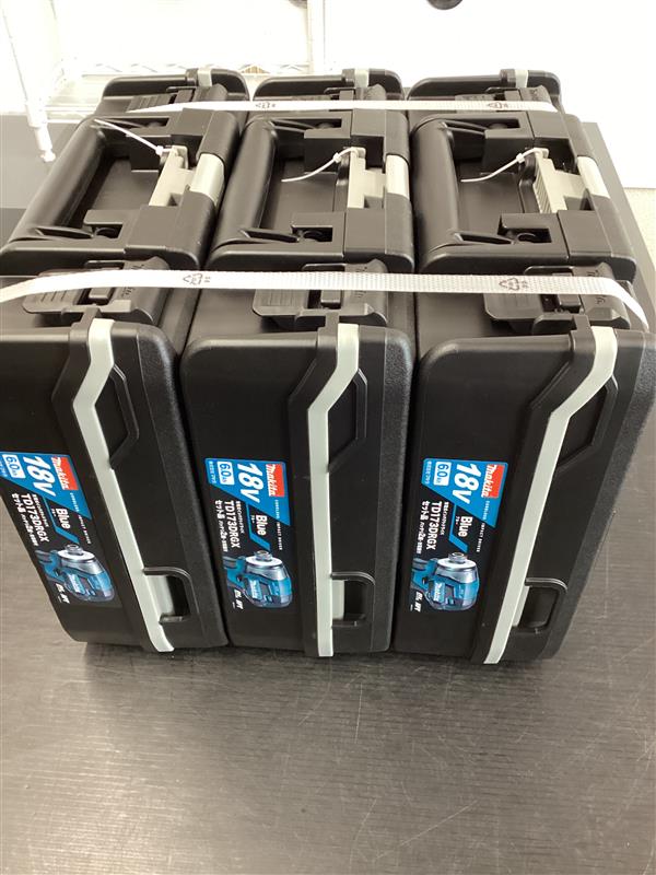 18V充電式インパクトドライバ