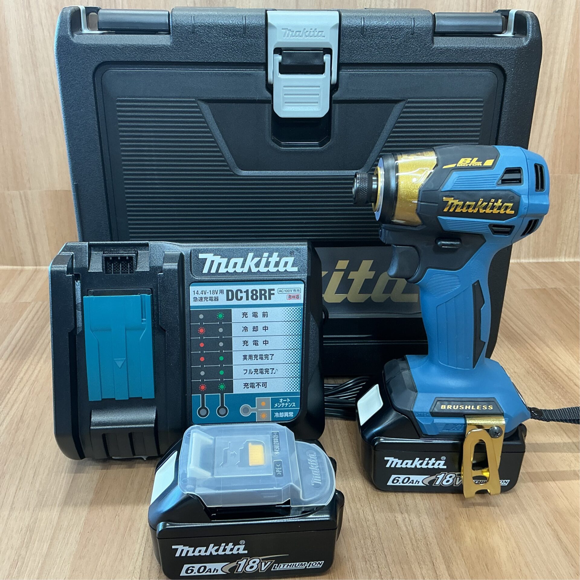 maktia 18V充電式インパクトドライバ