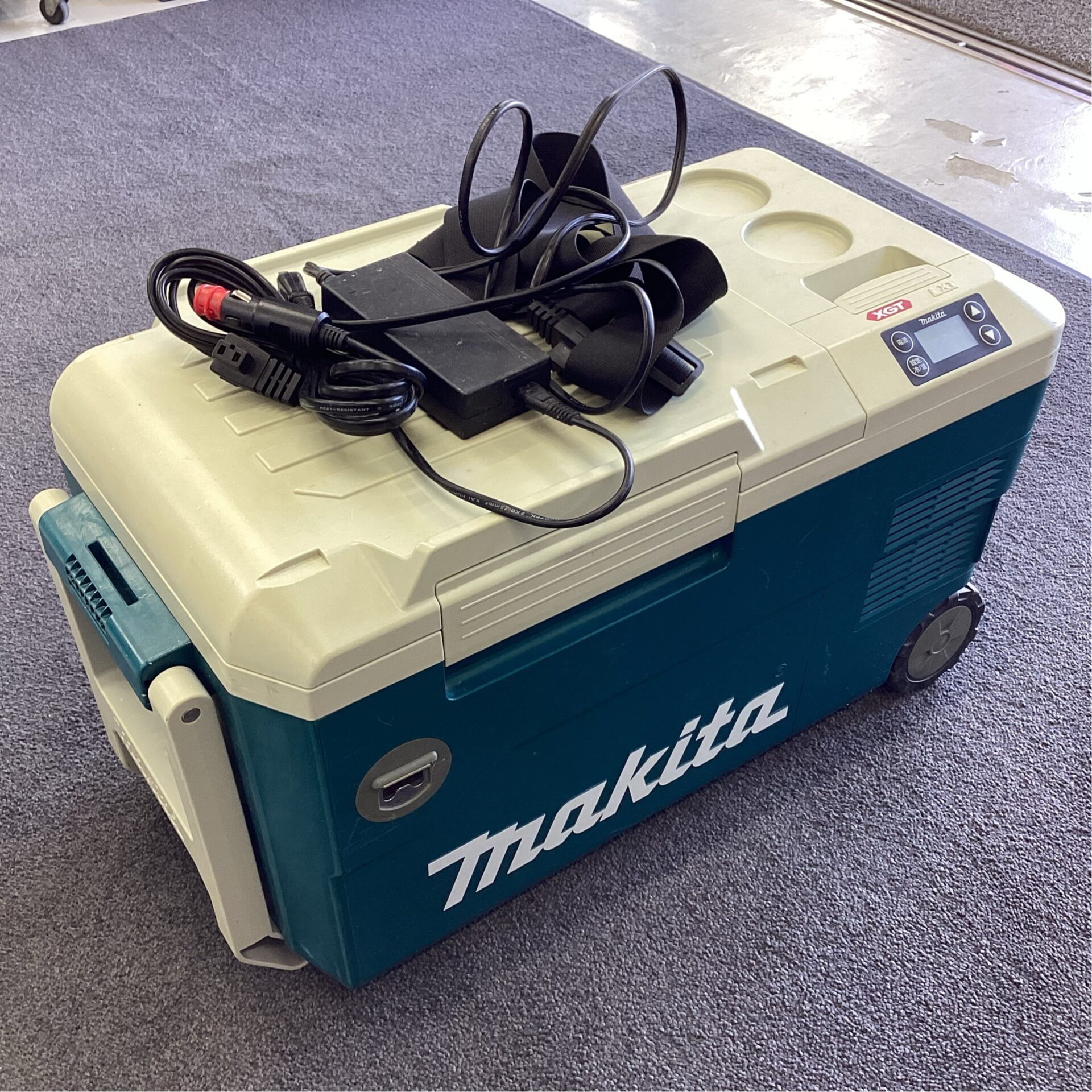 makita 充電式保冷温庫