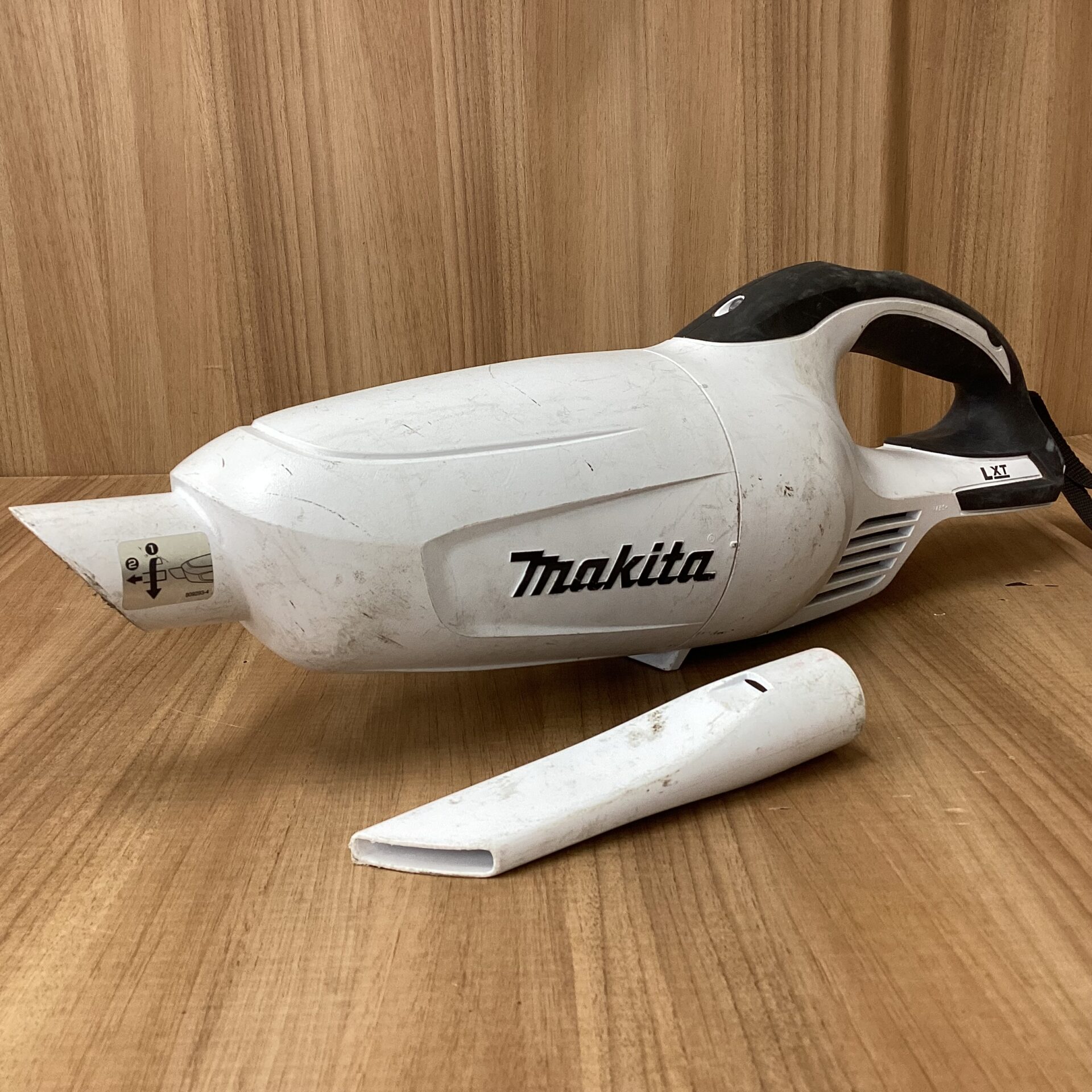 makita 充電式クリーナー
