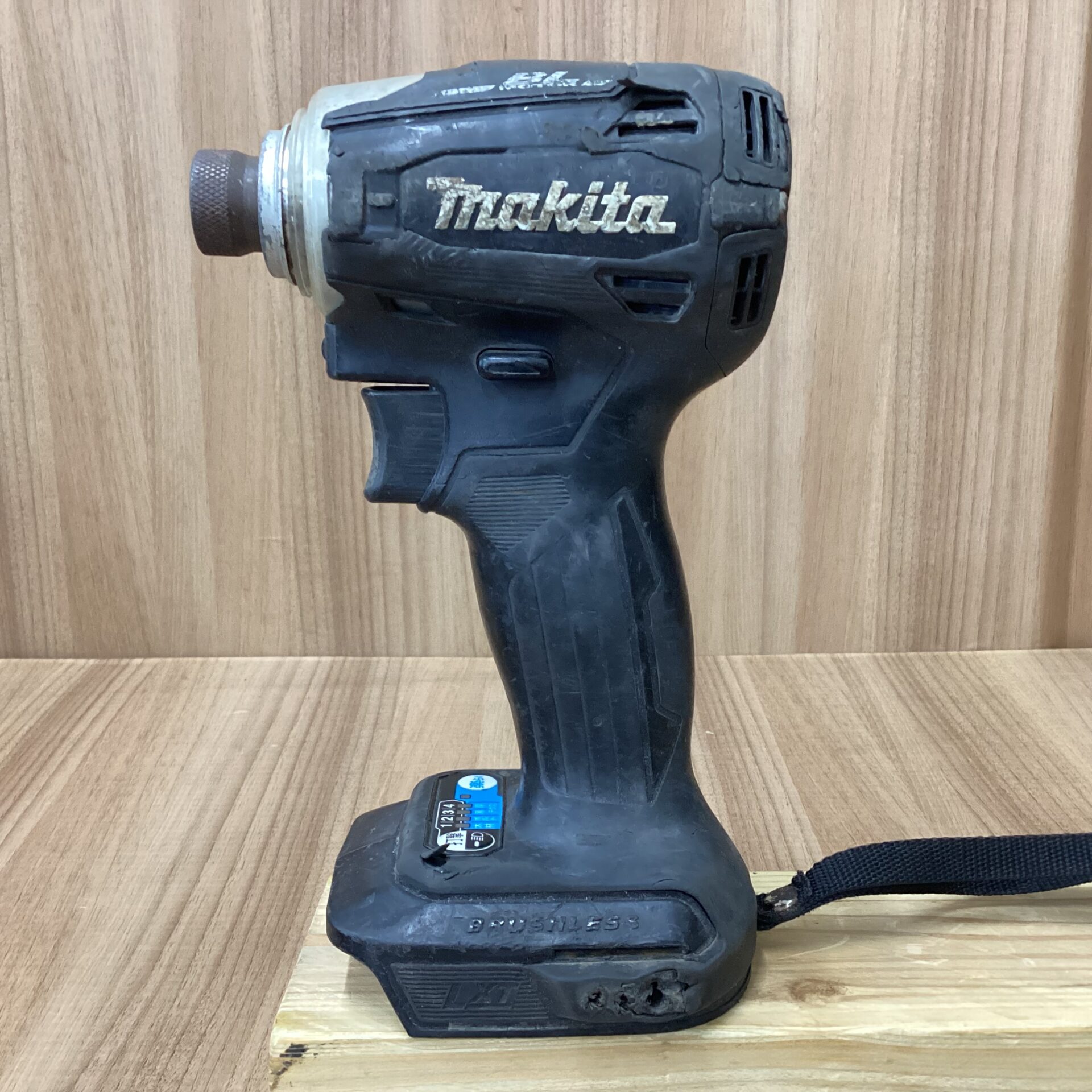 makita　充電式インパクトドライバー
